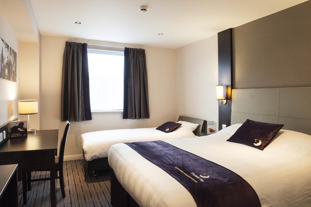 Premier Inn Aberdeen City Centre 객실 사진