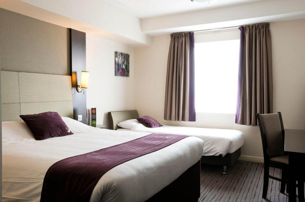 Premier Inn Aberdeen City Centre 객실 사진