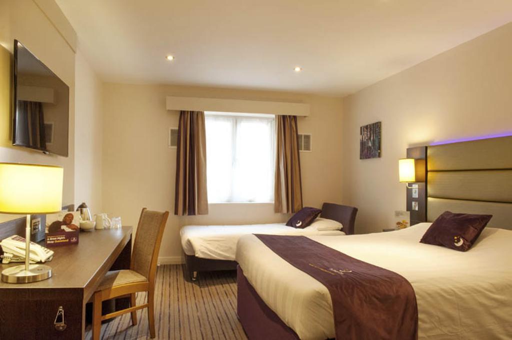 Premier Inn Aberdeen City Centre 객실 사진