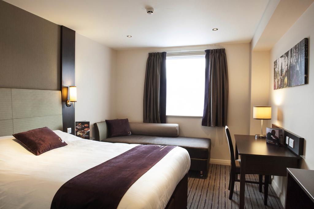 Premier Inn Aberdeen City Centre 객실 사진